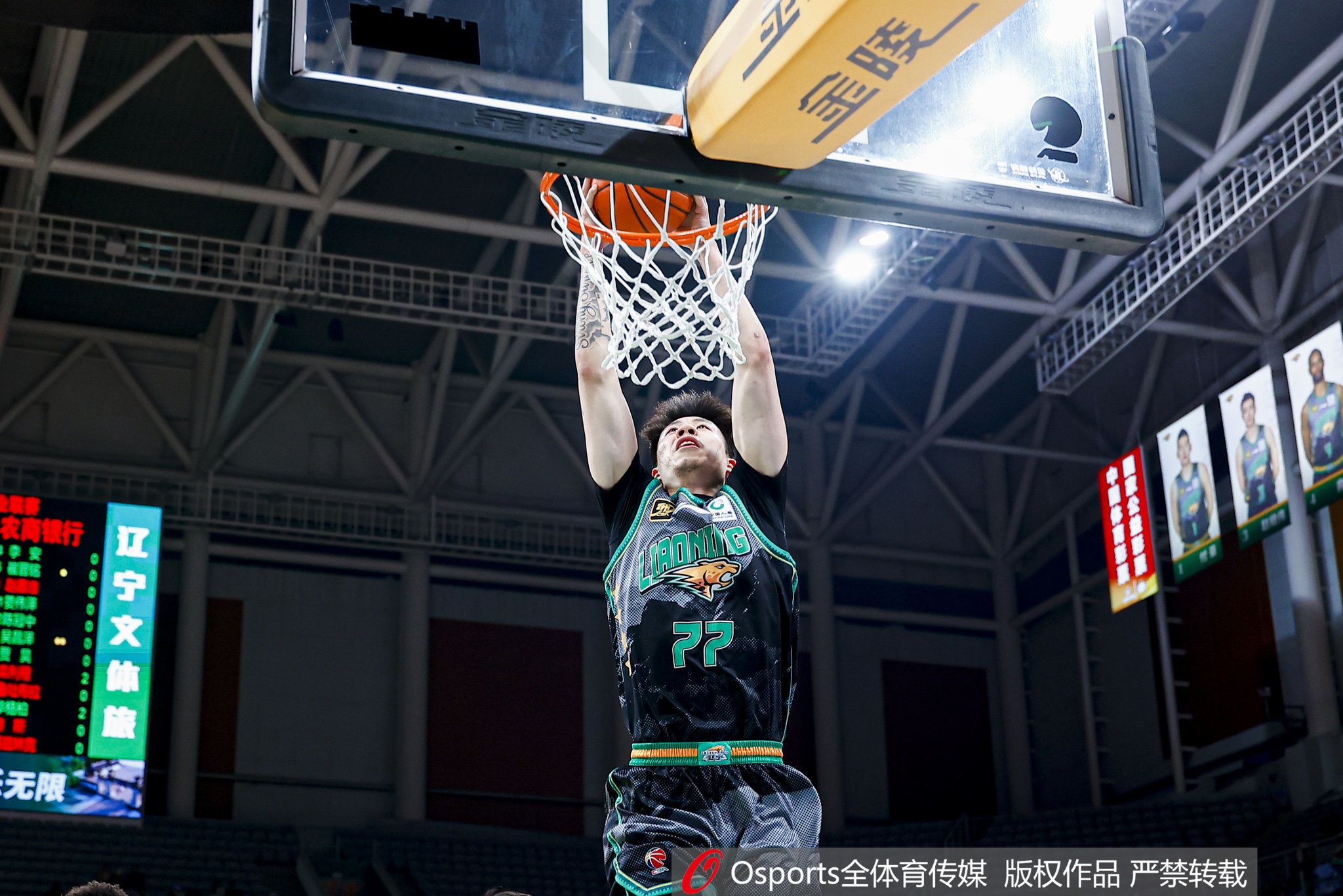 合理且高效！張鎮(zhèn)麟出場24分鐘10中6得12分&送6助攻 正負(fù)值+28